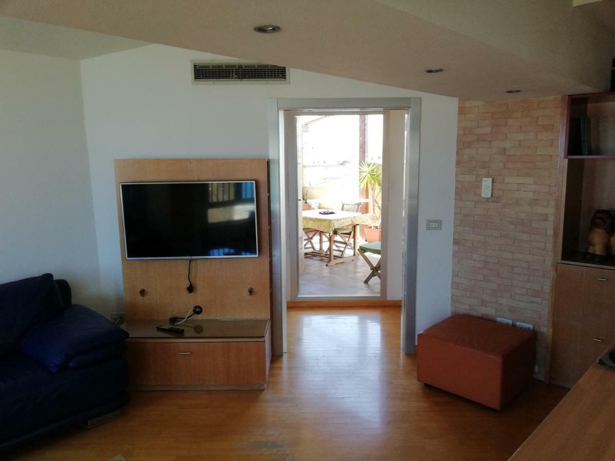 Attico "Elisa" Vista Mare Apartamento Porto Torres Exterior foto